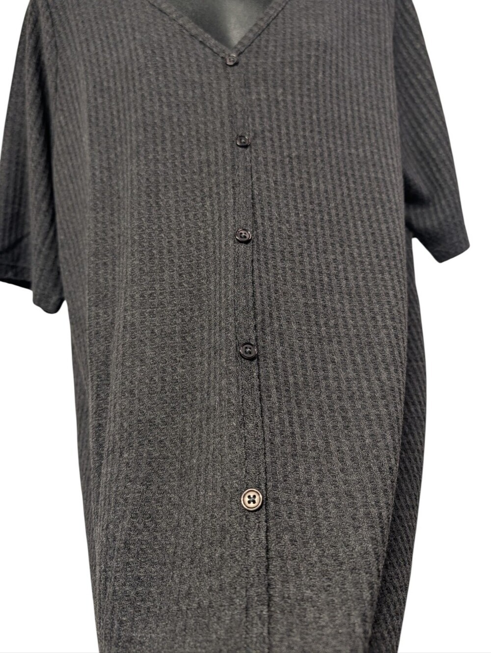 Torrid Size 2 Charcoal Gray Waffle Knit Button Front V-Neck Short Sleeves Tunic - Picture 4 of 7